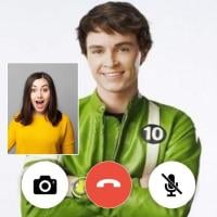 Alien Video Call & Chat Simulation APK Screenshot #1