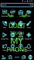 Captura de pantalla de Don't Touch My Phone green theme HD cool wallpaper APK #5